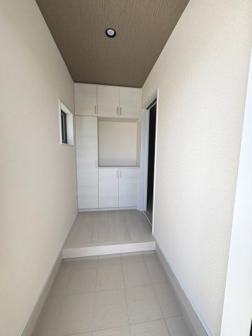 【玄関】 | 福岡市南区屋形原3丁目　2号棟（全2棟）【仲介手数料無料・0円】 | 現地写真。