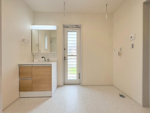 リーブルファイン　各務原市蘇原東栄町　全1区画分譲のランドリースペース