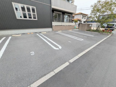 【駐車場】 | Ｓｕｐｒｅｍｅ福富