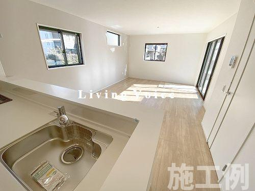 【仲介手数料０円】座間市座間3期　新築一戸建て　1号棟　全2棟の居間・リビング|座間市座間3期　新築一戸建て　全2棟