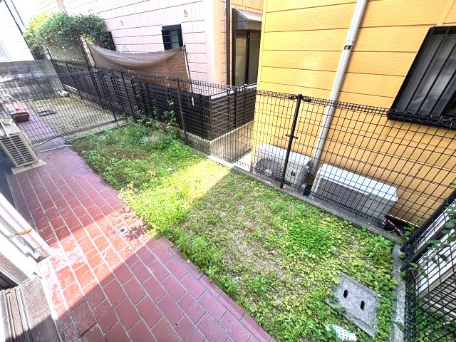 ファミネス芦屋のバルコニー