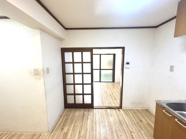 ファミネス芦屋の居間・リビング