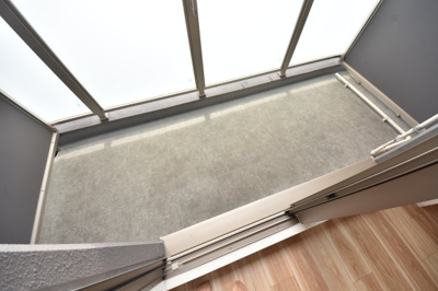 【バルコニー】 | セレニテ神戸元町クレア