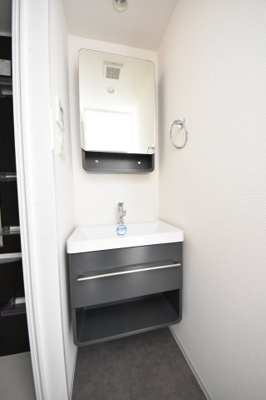 【独立洗面台】 | セレニテ神戸元町クレア