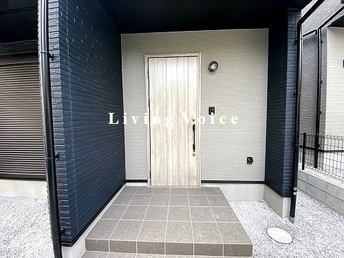 【エントランス】 | 【仲介手数料０円】二宮町山西　新築一戸建て　2号棟　全2棟 | 二宮町山西　新築一戸建て　全2棟