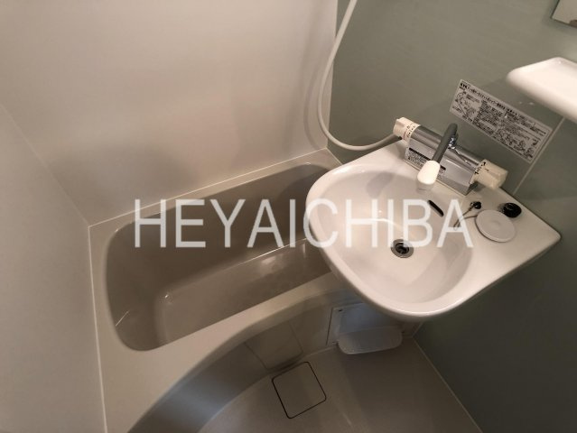 MAHALO TERRACE 雷門　-マハロテラス雷門-の洗面所