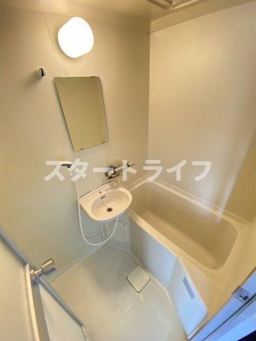 大阪市東淀川区豊新５丁目の賃貸マンションの浴室