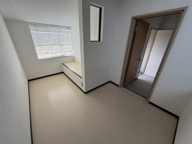西山町貸事務所の内装