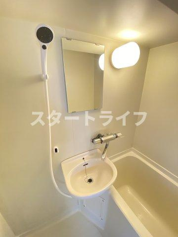 大阪市東淀川区豊新５丁目の賃貸マンションの洗面所