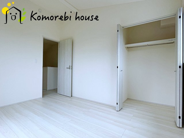 上尾市浅間台2丁目　新築一戸建て　ブルーミングガーデン　01の洋室|26.5.23　撮影済み