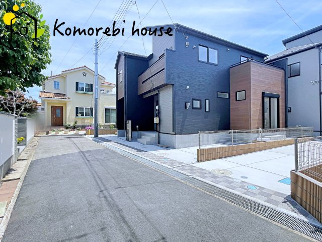 上尾市浅間台2丁目　新築一戸建て　ブルーミングガーデン　01の前面道路含む現地写真|26.6.1　撮影済み