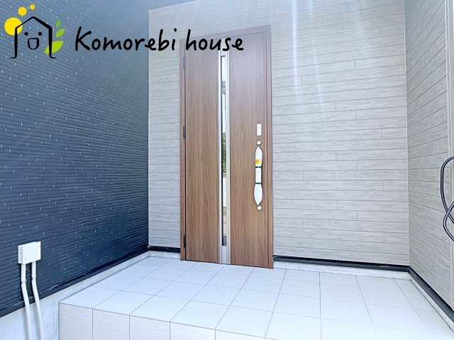 上尾市浅間台2丁目　新築一戸建て　ブルーミングガーデン　01の玄関|26.6.1　撮影済み