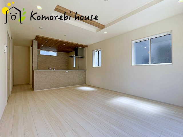 上尾市浅間台2丁目　新築一戸建て　ブルーミングガーデン　01の居間・リビング|26.6.1　撮影済み