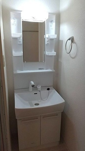 リアライズ長居の洗面所