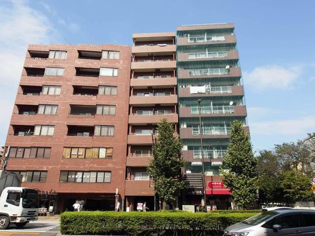 ライオンズマンション本郷の外観
