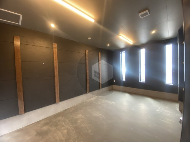 横沼町ガレージハウスの駐車場