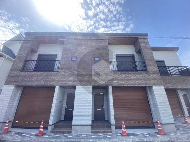 横沼町ガレージハウスの外観
