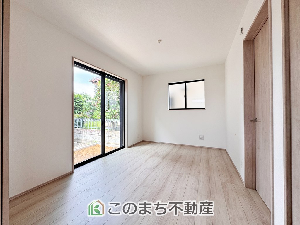 ハートフルタウン宇都宮市江曽島1丁目の洋室|南向きで陽当たりの良い洋室♪風通しもよく快適です☆
