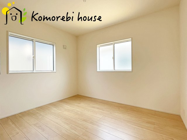 上尾市浅間台2丁目　新築一戸建て　ブルーミングガーデン　02の洋室|きれいな洋室です