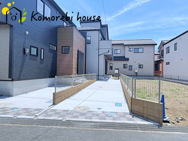 上尾市浅間台2丁目　新築一戸建て　ブルーミングガーデン　02の駐車場|カースペースがあります