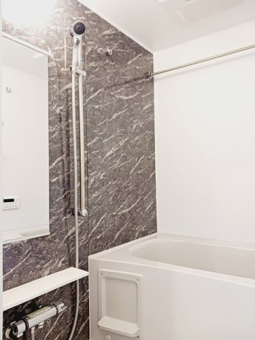 ヒカルサ北坂戸の浴室
