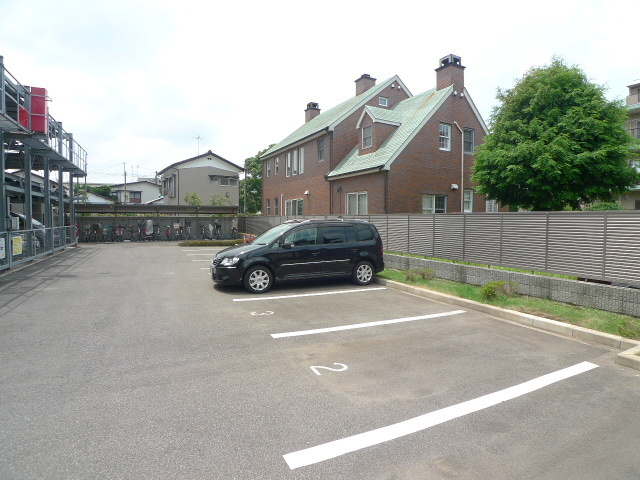 ＫＡＮＥＮＡＲＩ和光の駐車場|駐車スペースもあります