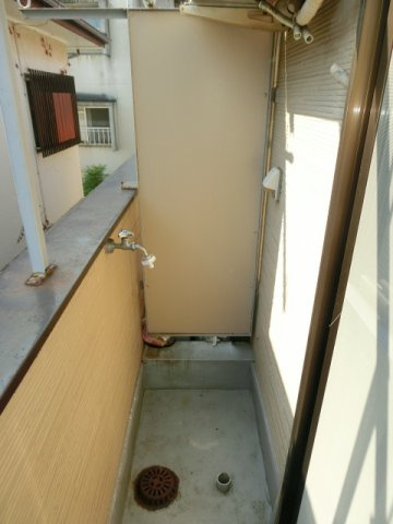 【その他】 | 小野ハイツ | バルコニーに洗濯機置き場。