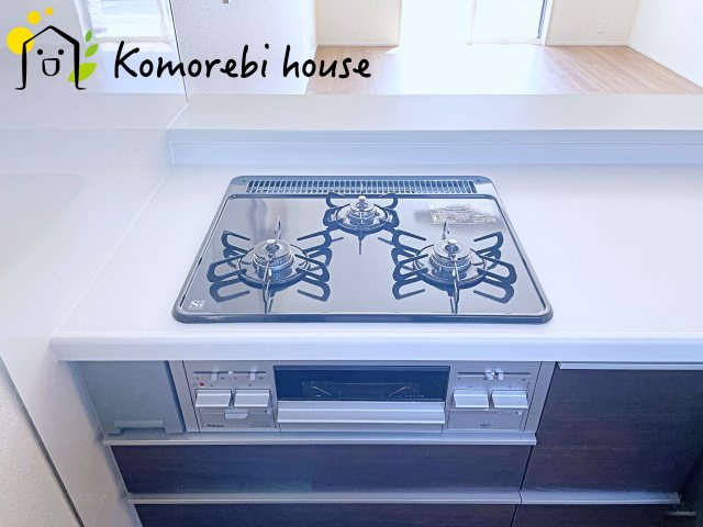 上尾市浅間台2丁目　新築一戸建て　ブルーミングガーデン　04のキッチン|26.6.6　撮影済み