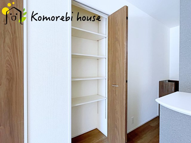 上尾市浅間台2丁目　新築一戸建て　ブルーミングガーデン　04の収納|26.6.6　撮影済み