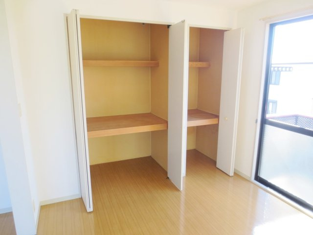 ウエストパレス1の収納|別号室の参考写真です。