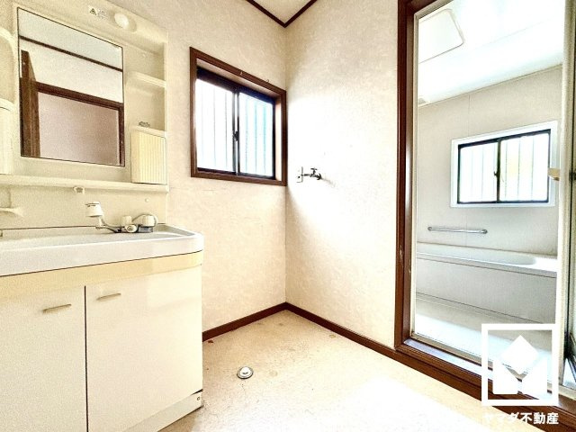 宇治市広野町尖山の外観