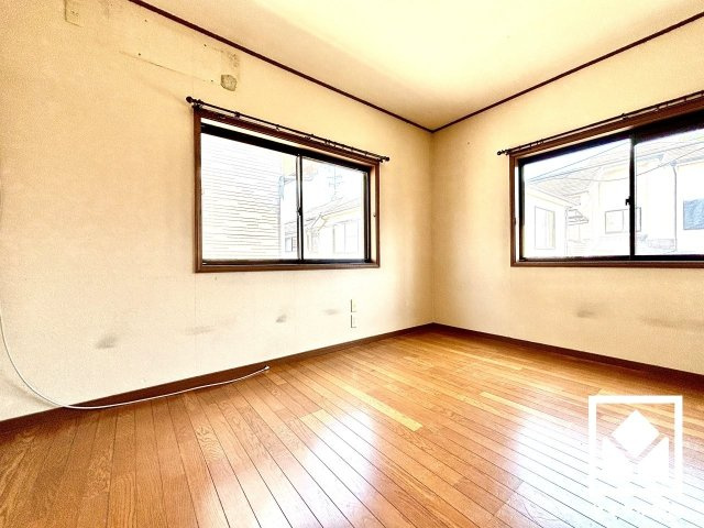 宇治市広野町尖山の外観