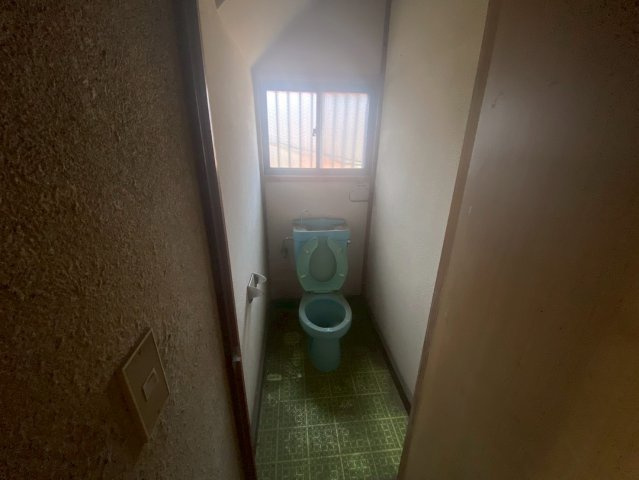厚木市飯山南　中古戸建のトイレ