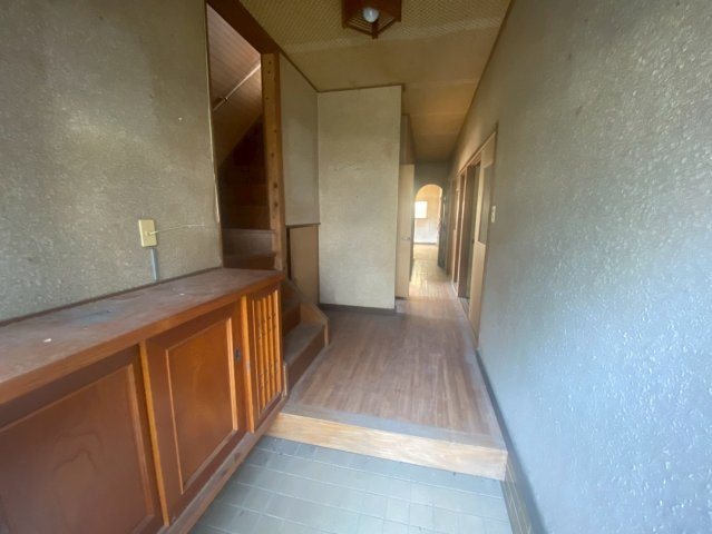 厚木市飯山南　中古戸建の玄関