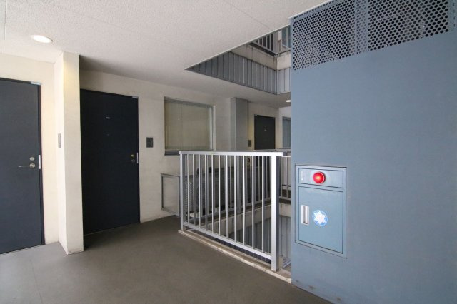 Grace Court Ueno -グレイス上野-の玄関