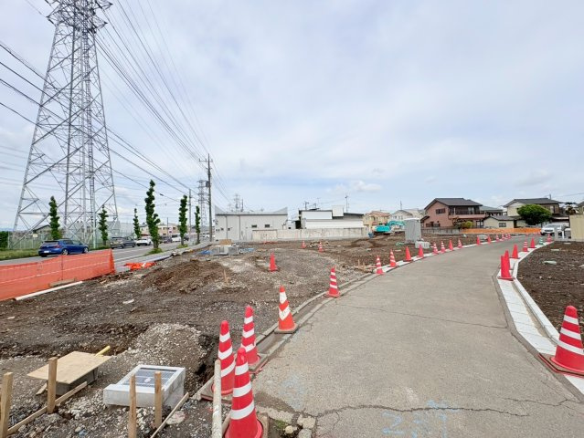 川越市小室　建築条件なし売地　東武東上線『川越市駅』徒歩17分　【泉小学区】の前面道路含む現地写真