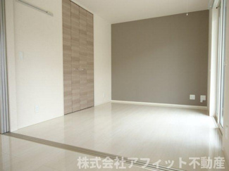 【その他】 | アルカサール | 洋室5.3帖※イメージです
