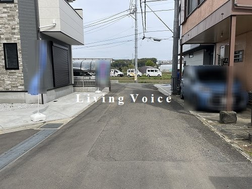 【前面道路含む現地写真】 | 【仲介手数料０円】海老名市下今泉2期　新築一戸建て　2号棟　全2棟 | 海老名市下今泉2期　新築一戸建て　全2棟