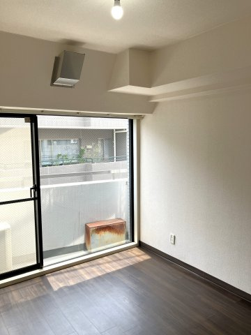 メゾンドール西荻窪の洋室
