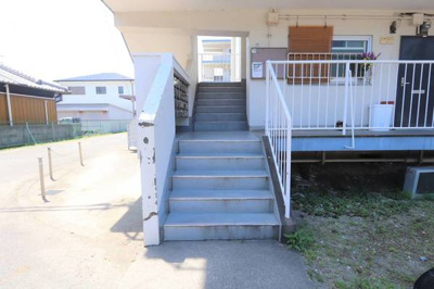 【エントランス】 | ビレッジハウス湯浅2号棟 | 建物の内部です