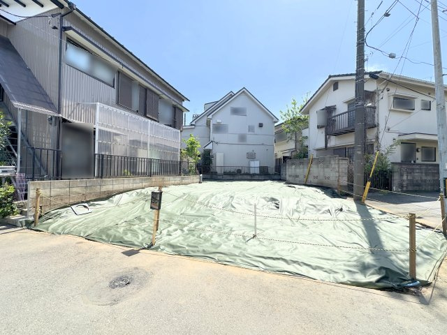 新座市大和田５丁目の売地の外観|東武東上線急行停車駅の志木駅とJR武蔵野線の新座駅が徒歩圏内で通勤・通学に便利な立地！
建築条件はありませんので、お好みのハウスメーカーで理想のマイホームを建築できます。