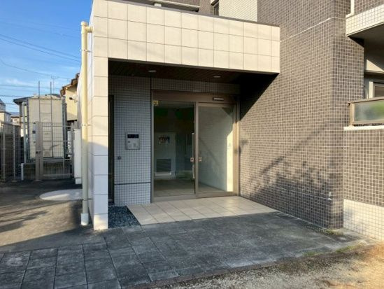 クロービアのエントランス|建物の内部です