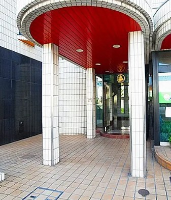 足立区保木間３丁目の賃貸マンションのエントランス