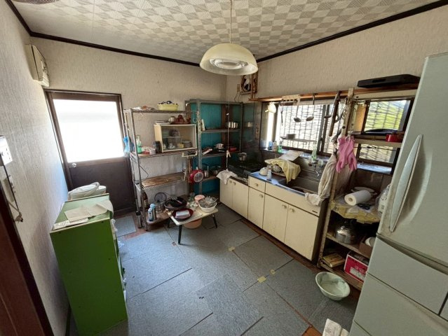 石岡市柿岡　中古戸建のキッチン