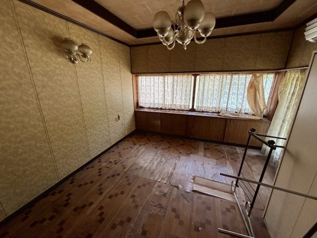 石岡市柿岡　中古戸建の居間・リビング