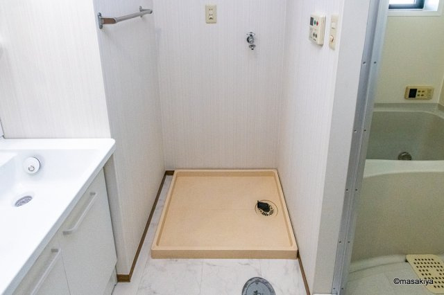 セジュールこやまの設備|室内洗濯機置場