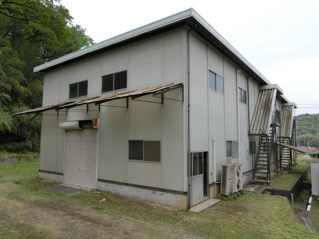 茂平貸倉庫
