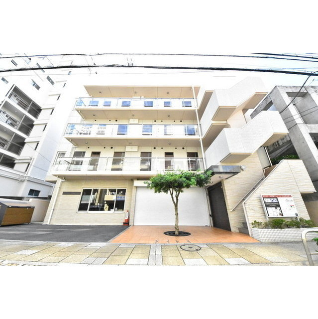 ラスパシオ三軒茶屋　礼金0　南西角部屋　家具家電付きに変更可
