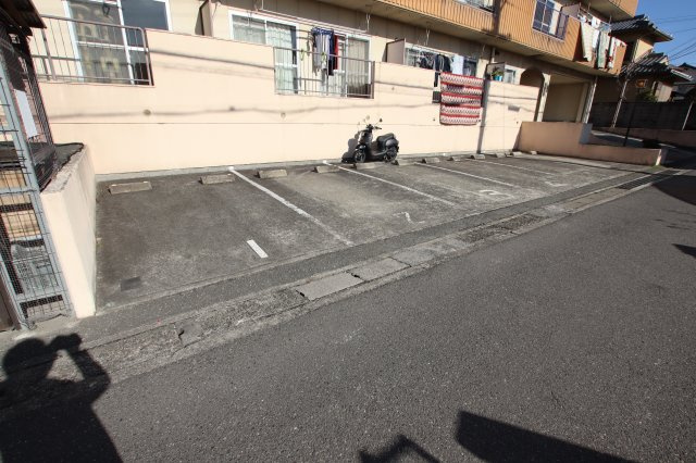 【駐車場】 | 滝谷ユタカハイツ