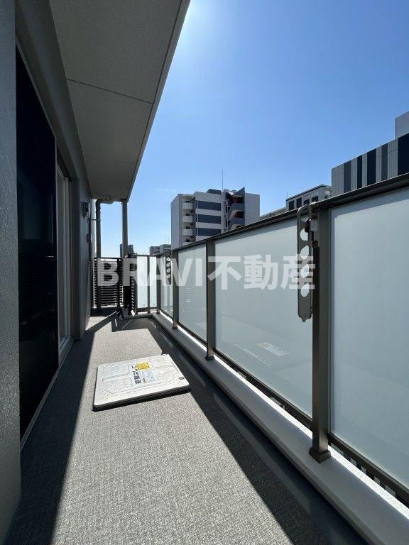 Wonnal堺筋本町 BRAVI不動産のバルコニー